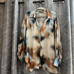 Zara button up women’s oversized shirt